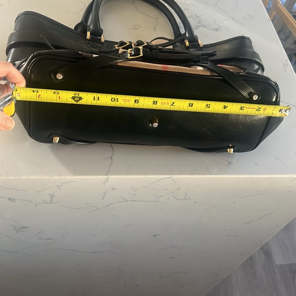 Burberry Shoulder Bag
Worn only couple of times - like Brand New - Picture 13 of 16